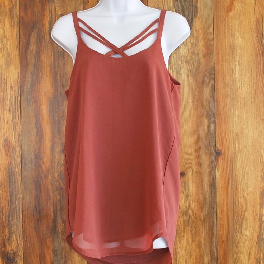 BKE Red Criss Cross Tank Blouse Pink S